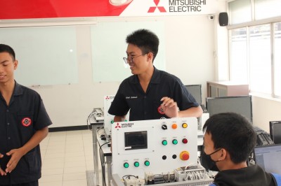 LINE_ALBUM_71266_231207_42.jpg