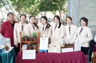 LINE_ALBUM_21267 _2_241202_9.jpg