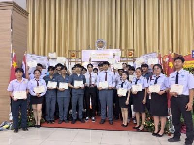LINE_ALBUM_2369_260302_9.jpg