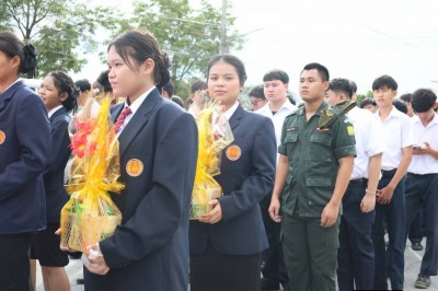 438626_0.jpg